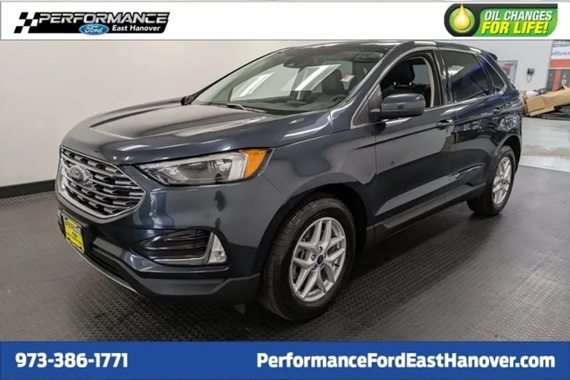 2022 Ford Edge SEL photo 1