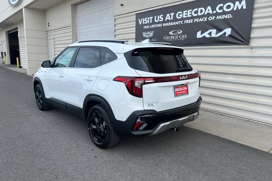 2026 Kia Seltos EX photo 1