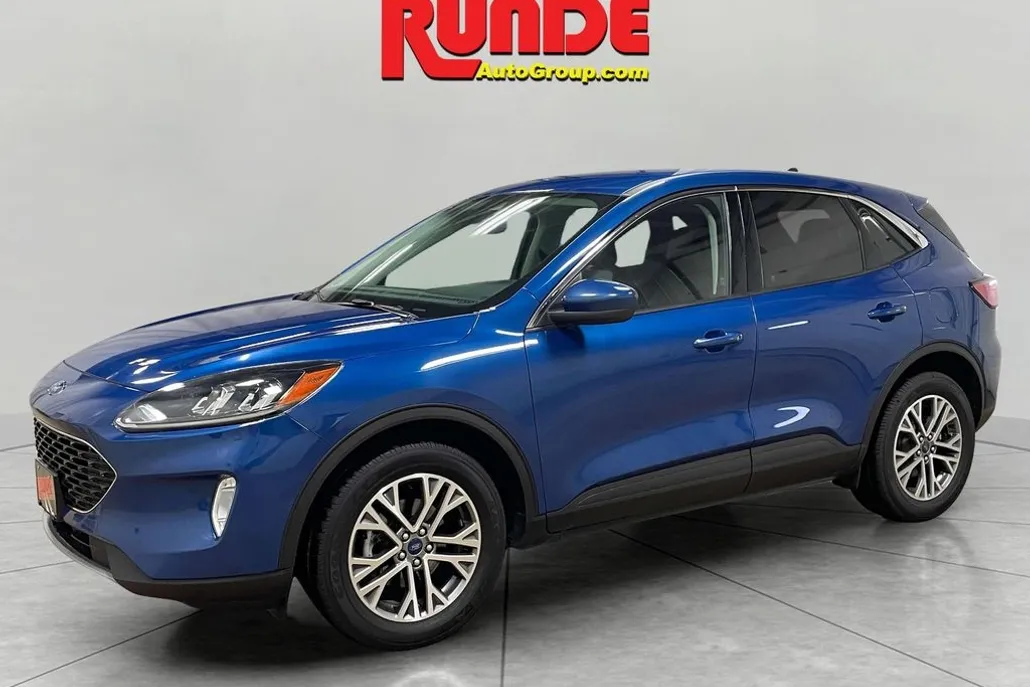 2022 Ford Escape SEL photo 1