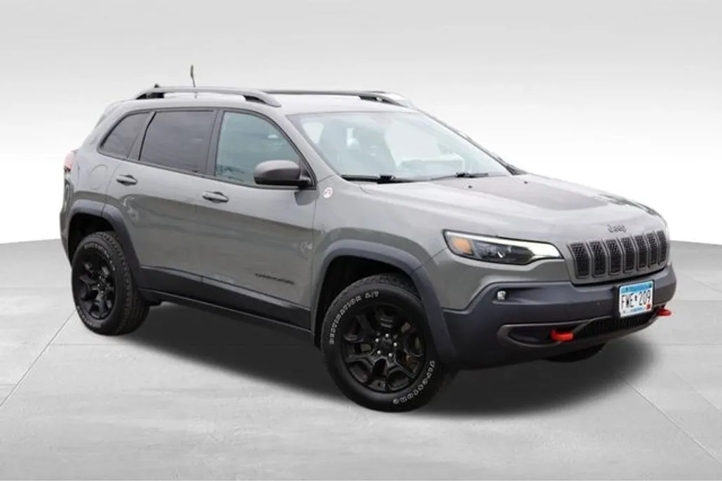 2019 Jeep Cherokee Trailhawk photo 1