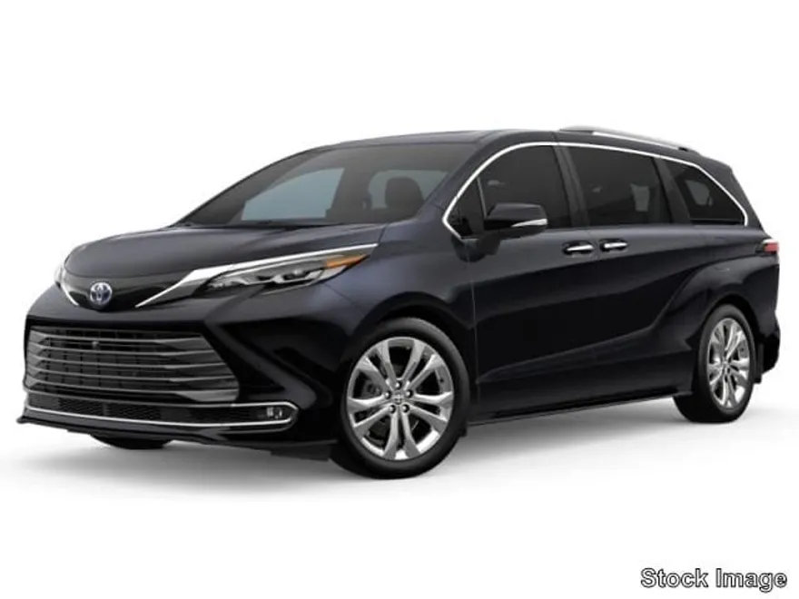 2022 Toyota Sienna Platinum photo 1