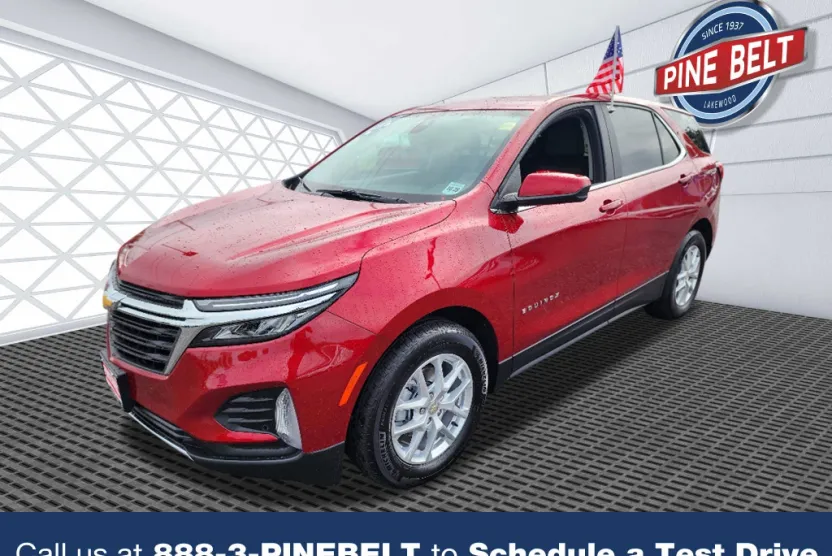 2024 Chevrolet Equinox LT photo 1