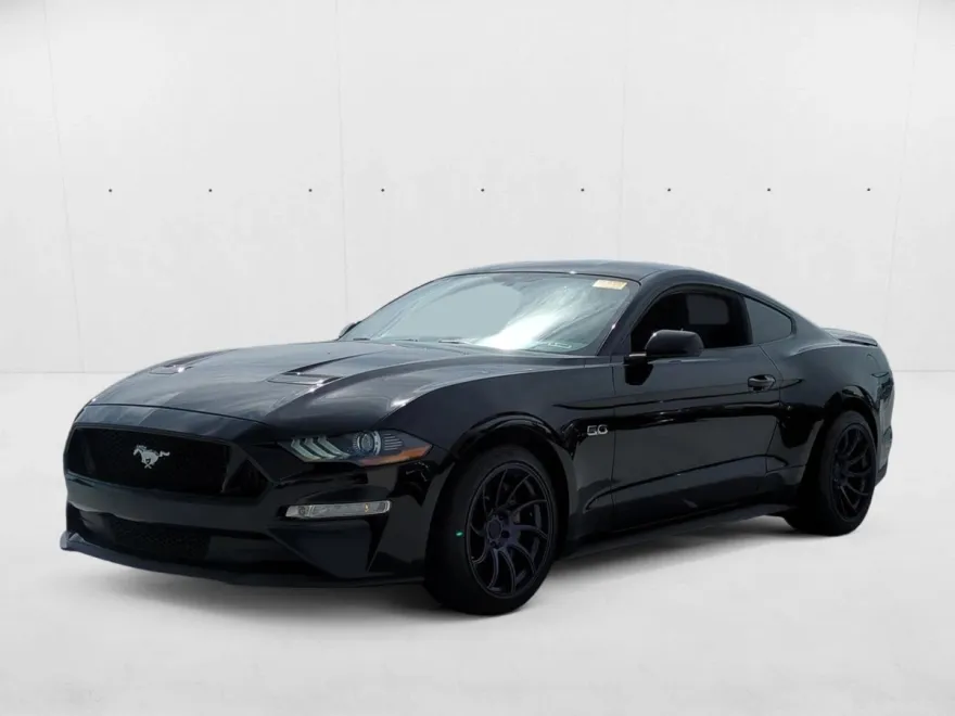 2020 Ford Mustang GT photo 1