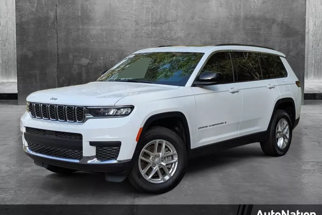 2025 Jeep Grand Cherokee Laredo X photo 1