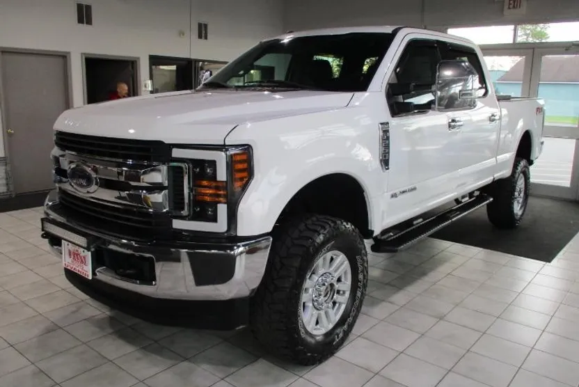 2019 Ford F-250 XLT photo 1
