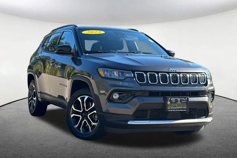 2023 Jeep Compass Limited photo 1