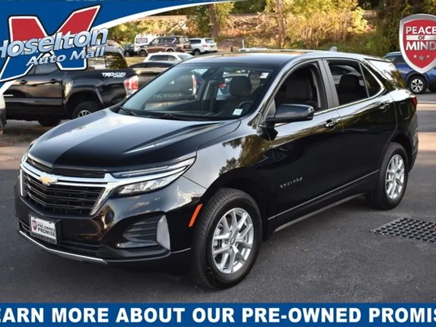 2022 Chevrolet Equinox LT photo 1