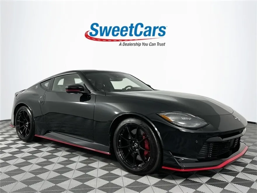 2024 Nissan Z Nismo photo 1