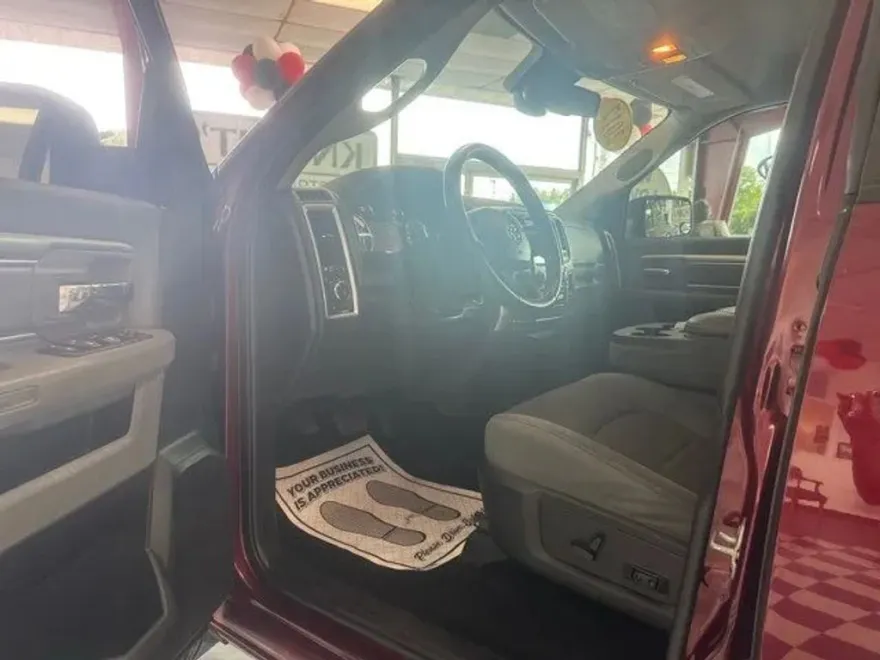2017 Ram 1500 Big Horn photo 1