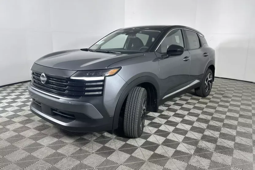 2025 Nissan Kicks SV photo 1