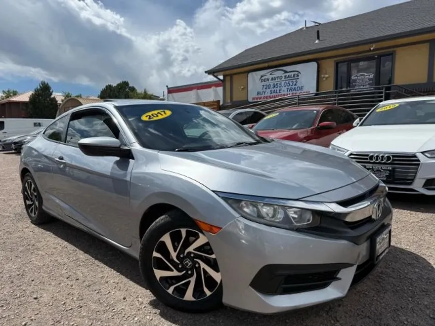 2017 Honda Civic photo 1