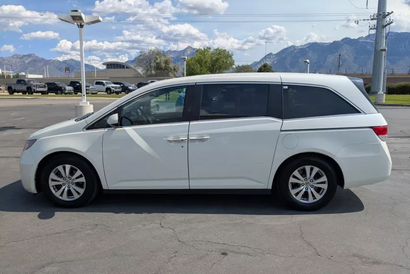 2015 Honda Odyssey EX-L photo 1