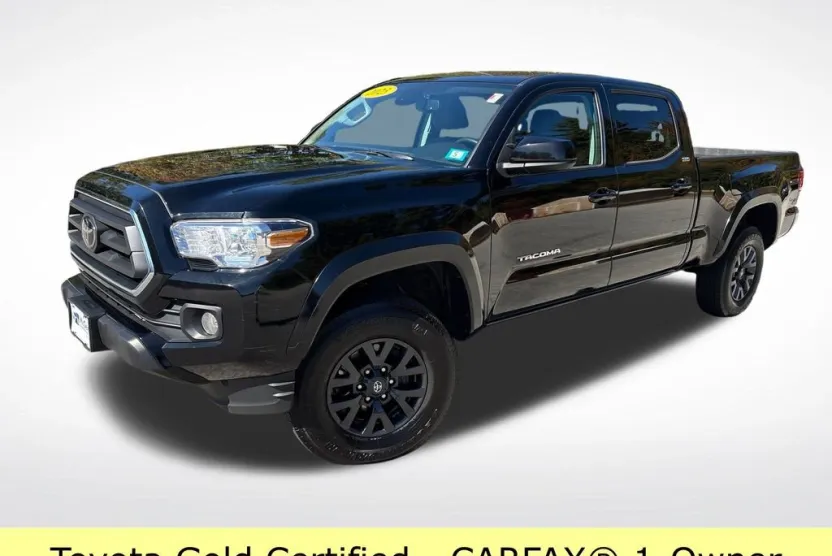 2023 Toyota Tacoma SR5 photo 1