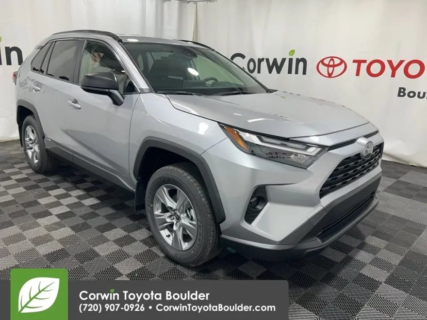 2025 Toyota RAV4 Hybrid LE photo 1