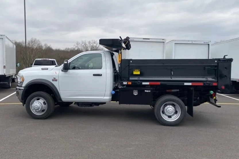 2024 Ram 4500 Tradesman photo 1