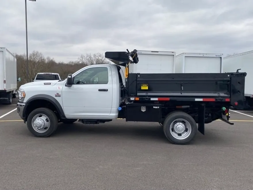 2024 Ram 4500 Tradesman photo 1