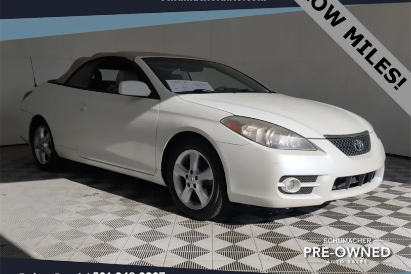 2008 Toyota Camry Solara SE photo 1