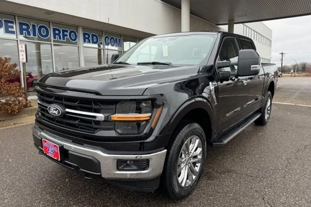 2024 Ford F-150 XLT photo 1