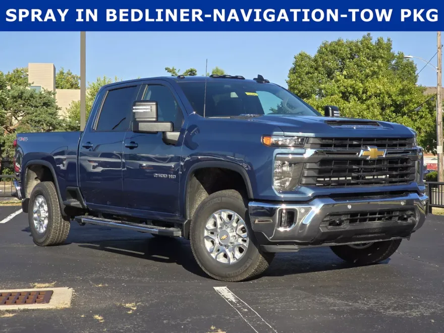 2025 Chevrolet Silverado 2500HD LT photo 1