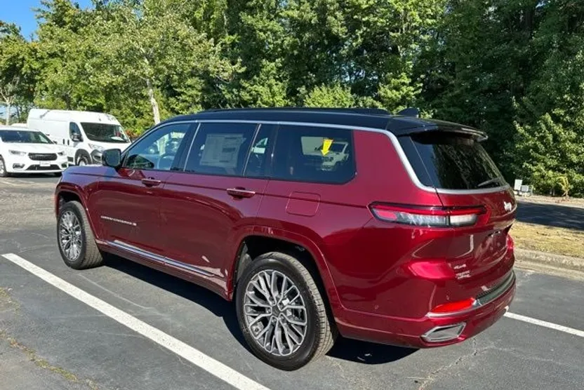 2025 Jeep Grand Cherokee L Summit Reserve photo 1