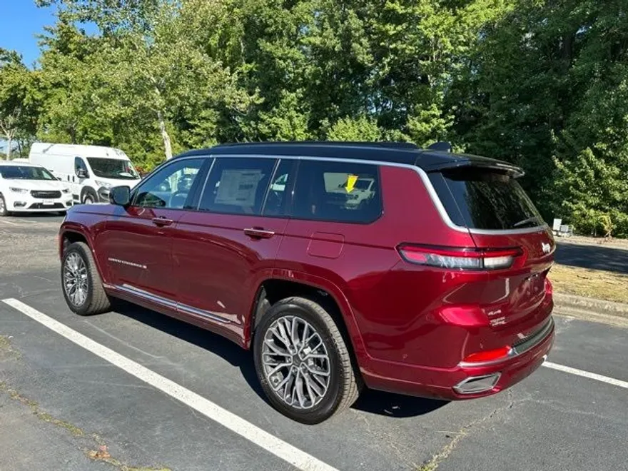 2025 Jeep Grand Cherokee L Summit Reserve photo 1
