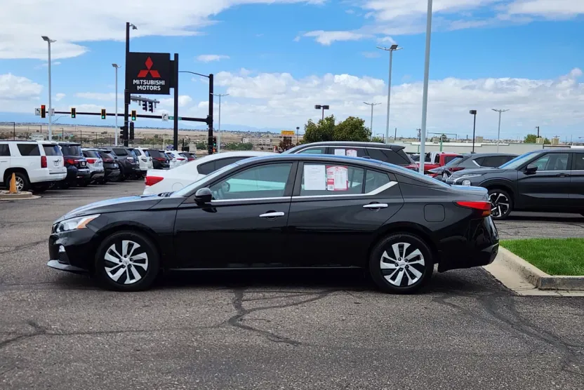 2020 Nissan Altima 2.5 S photo 1