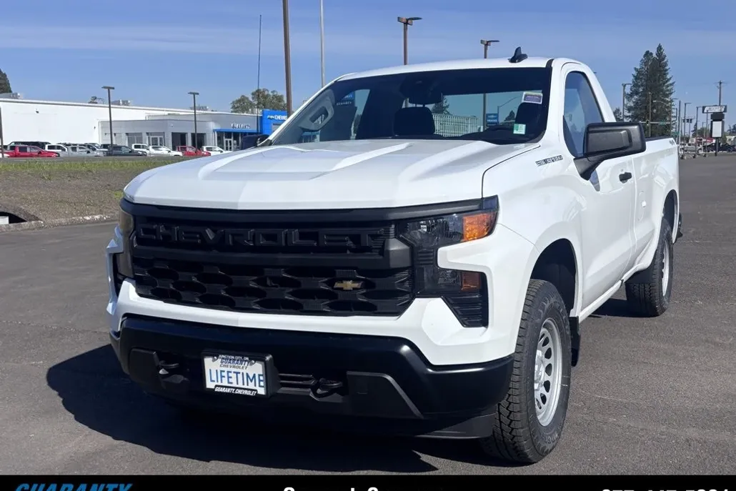 2025 Chevrolet Silverado 1500 photo 1