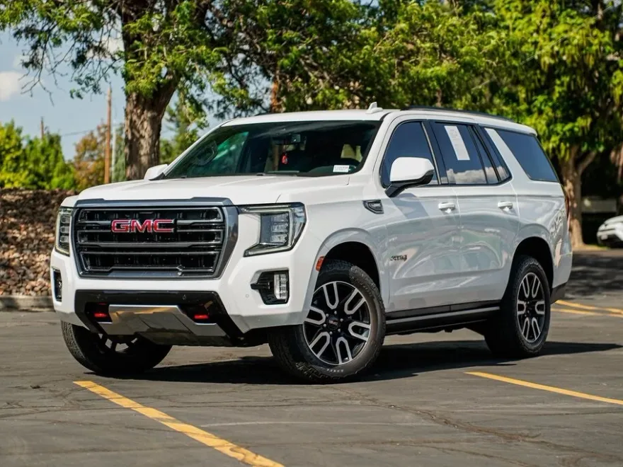 2022 Gmc Yukon AT4 photo 1