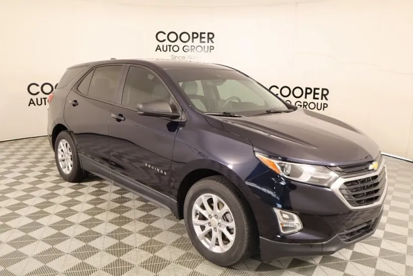 2020 Chevrolet Equinox LS photo 1