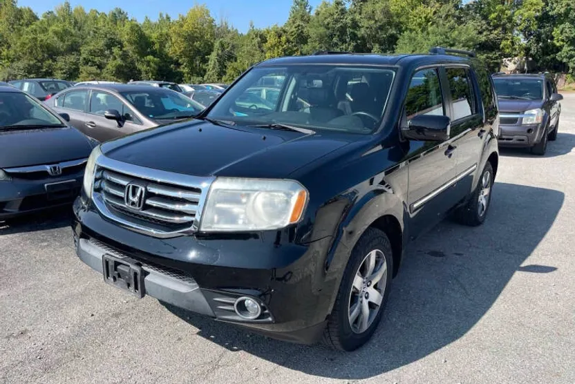 2014 Honda Pilot Touring photo 1