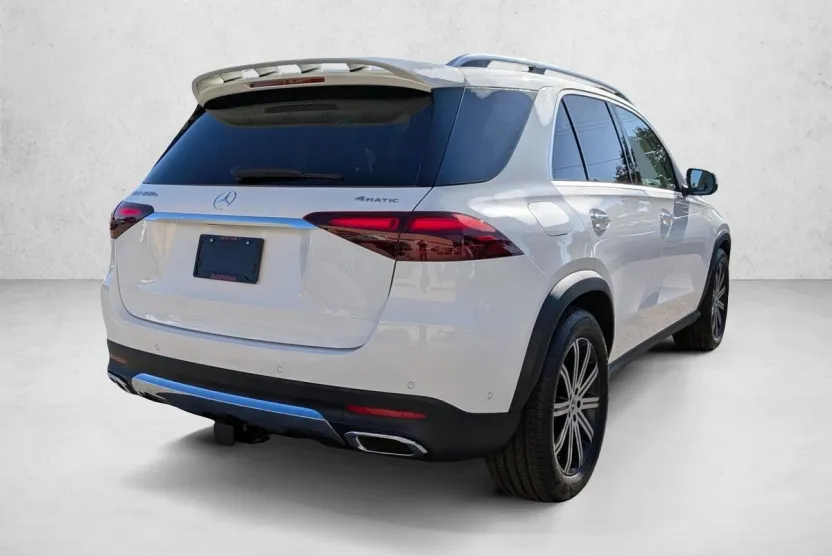 2026 Mercedes Benz GLE 450e 4MATIC photo 1