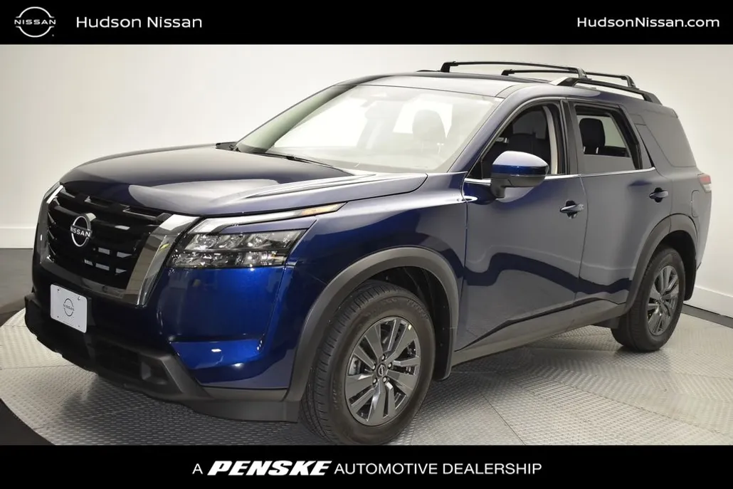 2025 Nissan Pathfinder SV photo 1