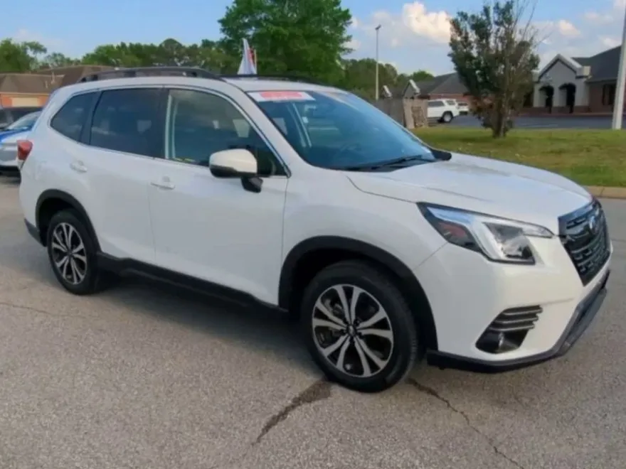 2024 Subaru Forester Limited photo 1