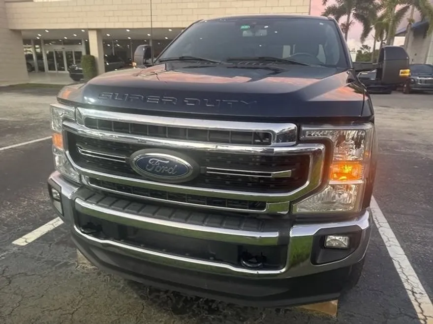 2022 Ford F-250 Lariat photo 1