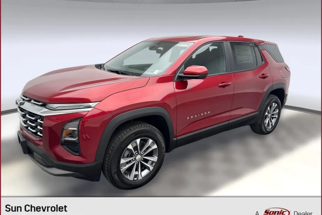 2026 Chevrolet Equinox LT photo 1