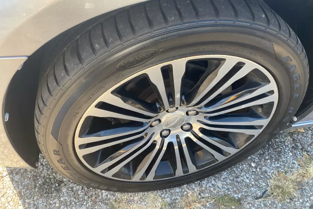 2013 Chrysler 300 S photo 1
