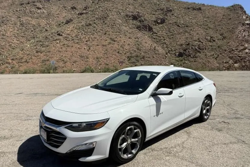 2023 Chevrolet Malibu 1LT photo 1