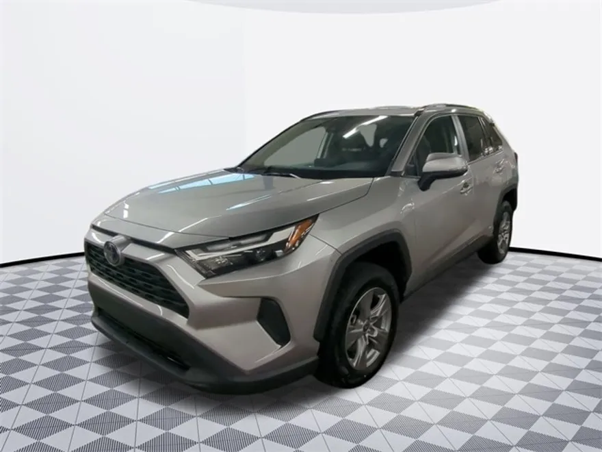 2022 Toyota RAV4 Hybrid XLE photo 1