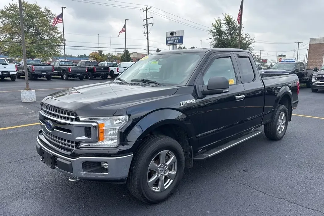 2020 Ford F-150 XLT photo 1