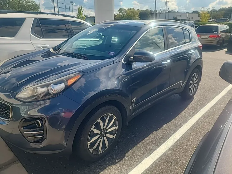 2017 Kia Sportage EX photo 1