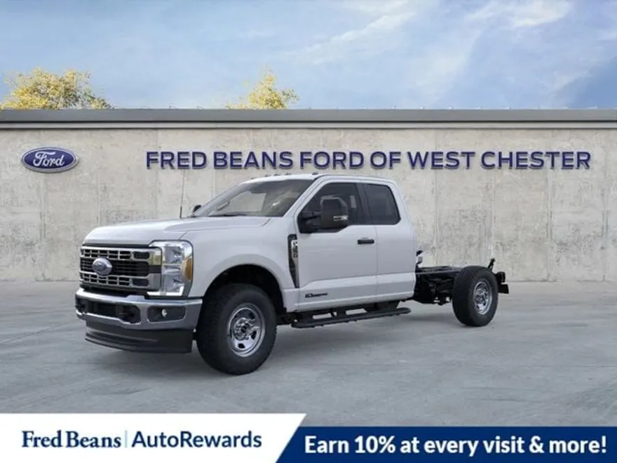 2025 Ford F-350 XL photo 1