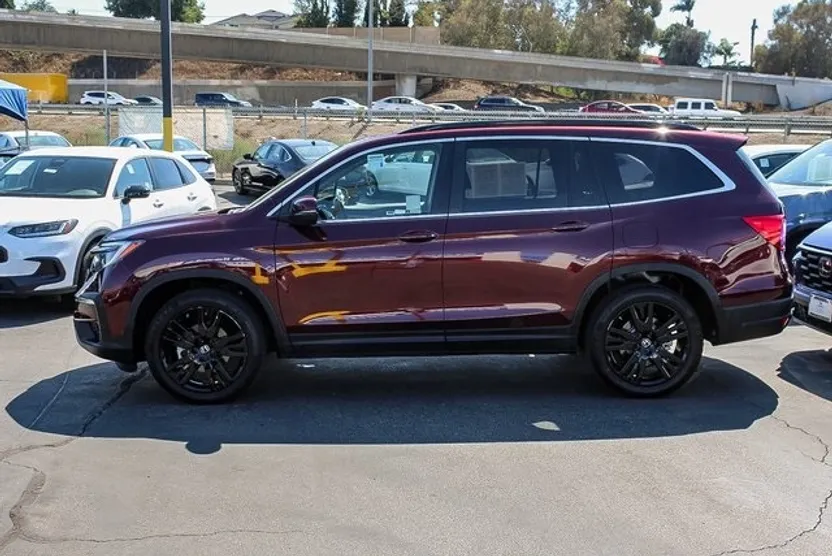 2022 Honda Pilot Special Edition photo 1