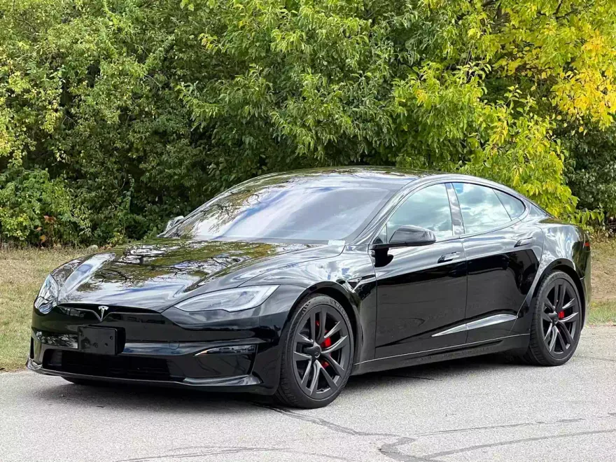 2023 Tesla Model S Plaid photo 1