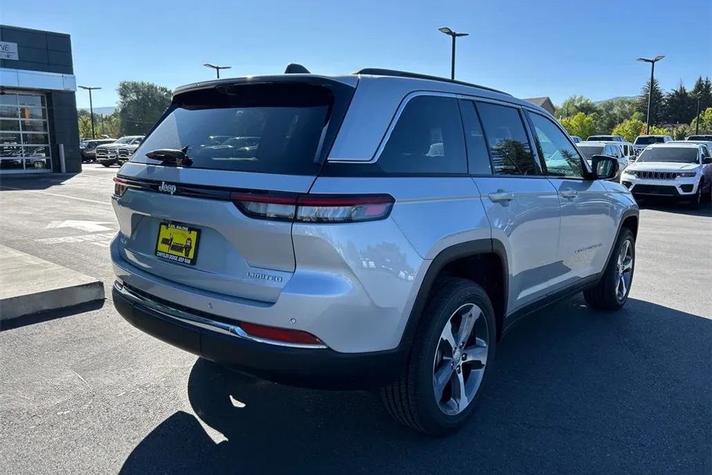 2025 Jeep Grand Cherokee Limited photo 1