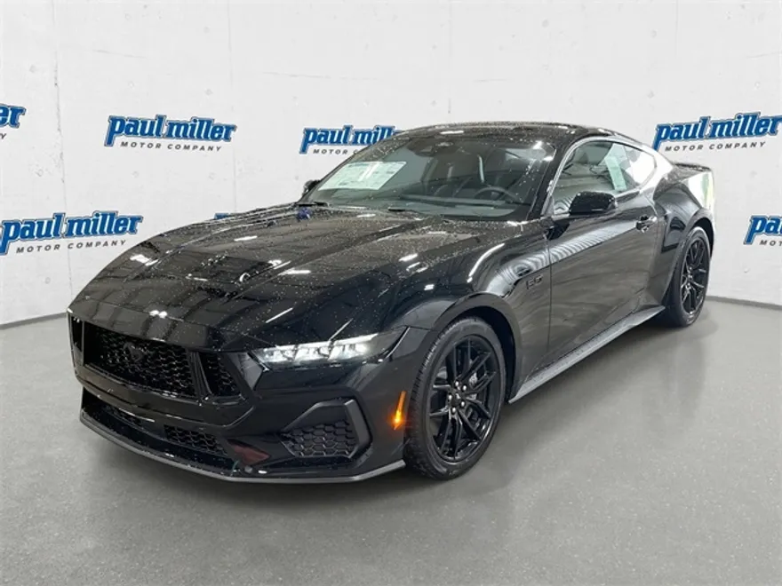 2025 Ford Mustang GT Premium photo 1