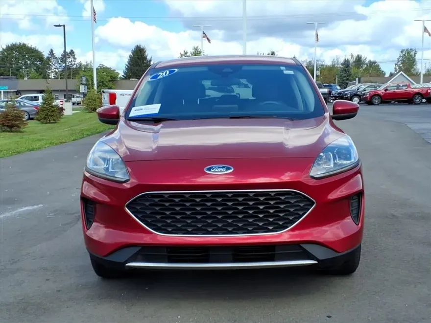 2020 Ford Escape SE photo 1