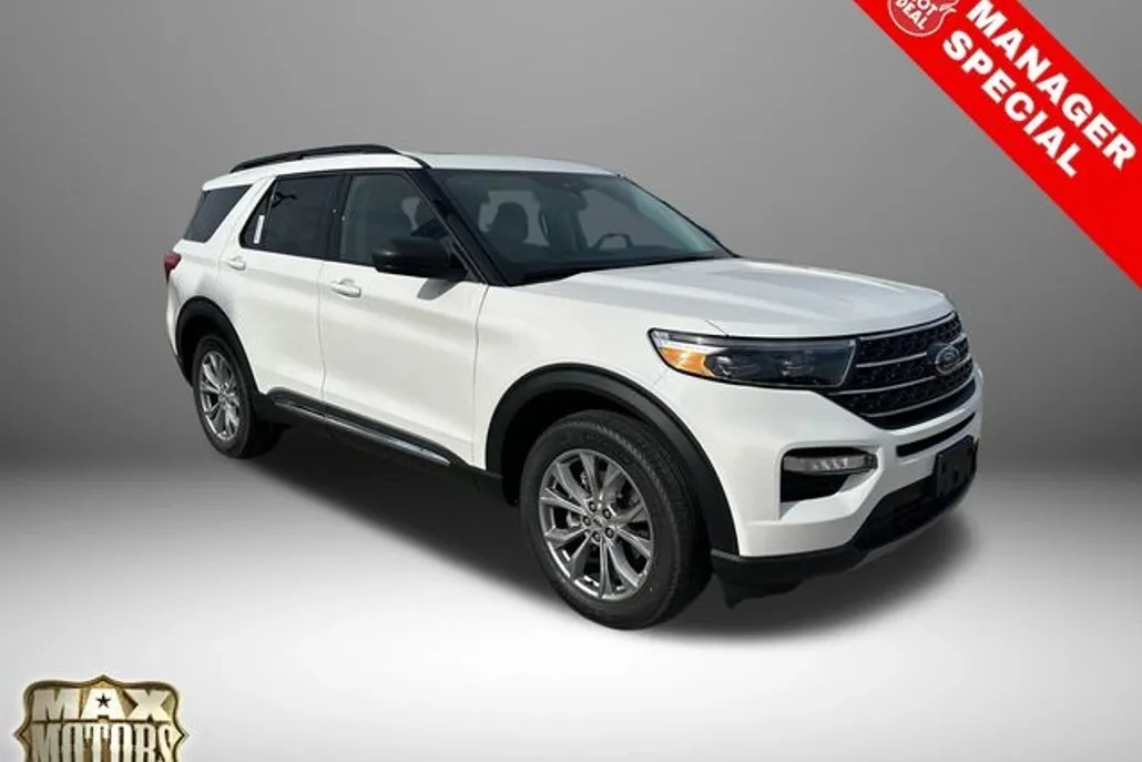 2024 Ford Explorer XLT photo 1