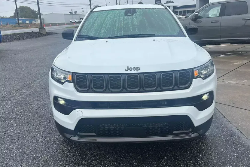 2026 Jeep Compass Latitude Altitude photo 1