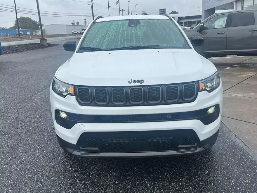 2026 Jeep Compass Latitude Altitude photo 1