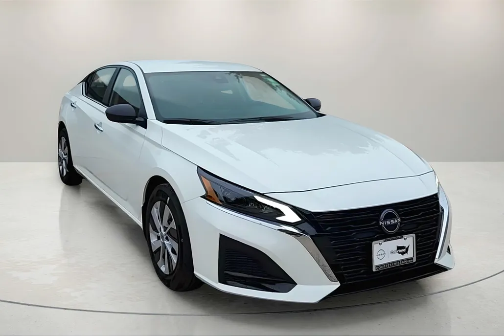 2025 Nissan Altima 2.5 S photo 1